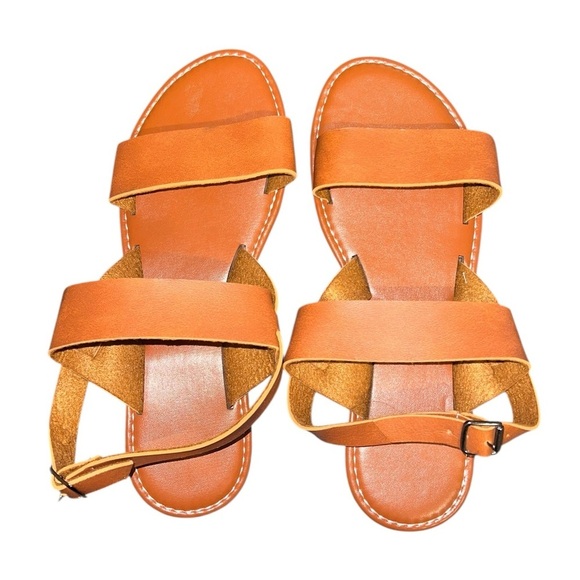🟠Zulily Brown Faux Leather Sandals – Size 7 - Picture 2 of 5